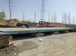 信陽(yáng)商城縣鳳凰窩河沙廠150噸地磅