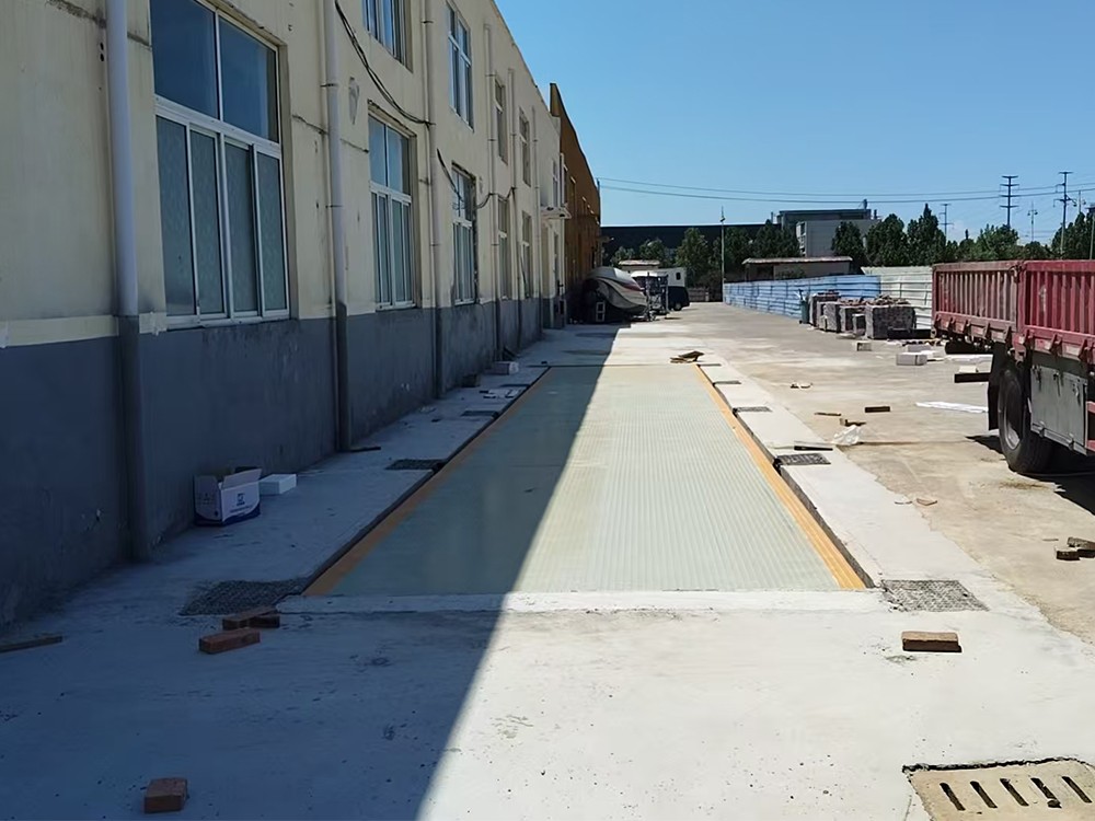 新鄉(xiāng)安舒旅房車改裝5